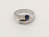bague en argent sterling ornée d'un saphir bleu et de diamants