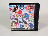 un portefeuille orné de personnages d'anime, posé sur une surface blanche