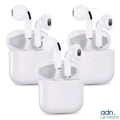 Voici trois AirPods empilés les uns sur les autres.
