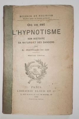 an old book with the title hypnotisme written on it