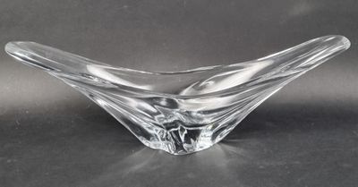 an image of a clear glass bowl on a black surface