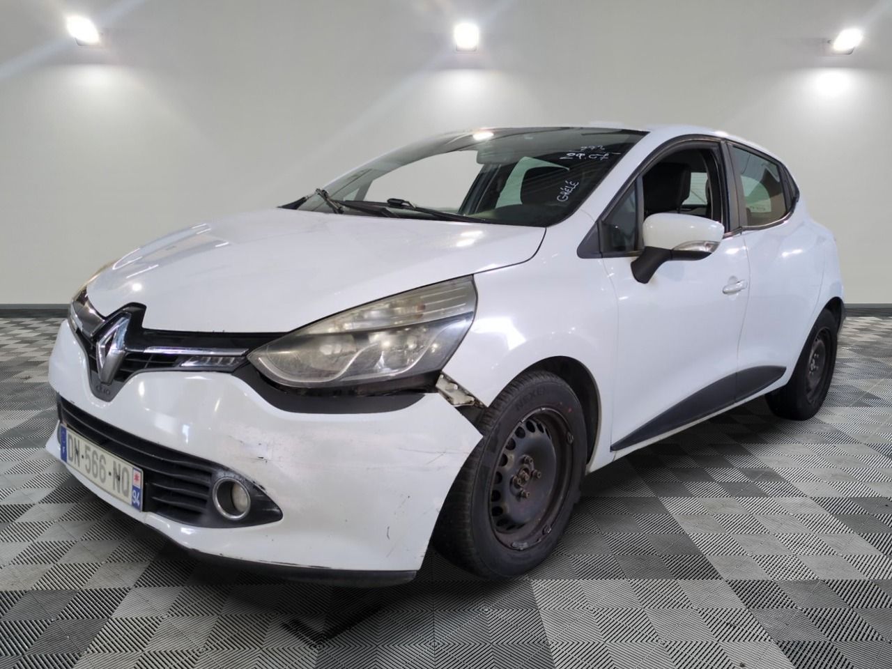 Renault Clio IV Société DCI Energy Eco2 90g - 2015 - Véhicule Grêlé