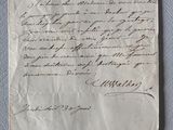 un gros plan d'un morceau de papier sur lequel on a écrit