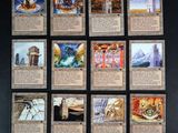 beaucoup de cartes sur la table