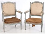paire de fauteuils français peints du XIXe siècle, avec coussins rembourrés