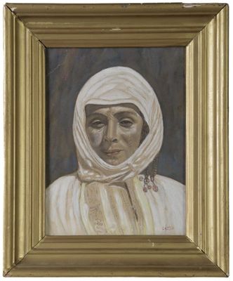 tableau représentant une femme portant un foulard blanc, dans un cadre doré
