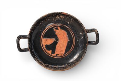 Kylix Grec À Figures Rouges Avec SCÈNE D'Offrande
