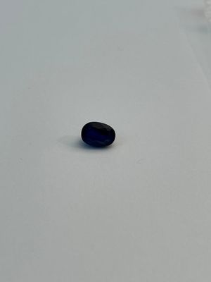 Saphir ovale bleu (traité) 4.20 cts