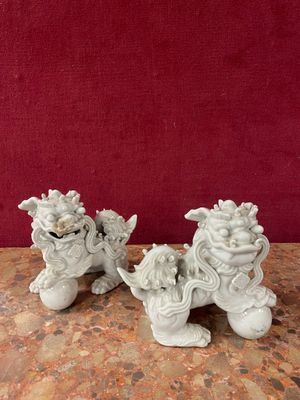pair of white porcelain foo foo foo foo foo foo foo foo foo foo foo foo foo foo foo foo foo foo foo foo foo foo foo foo