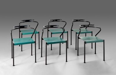 Édition CIDUE Suite de 6 chaises en métal laqué noir, assise…