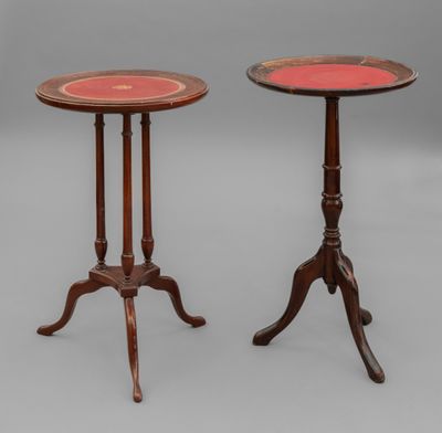 Deux petits guéridons formant pendant, à plateau circulaire,… - Photo 1