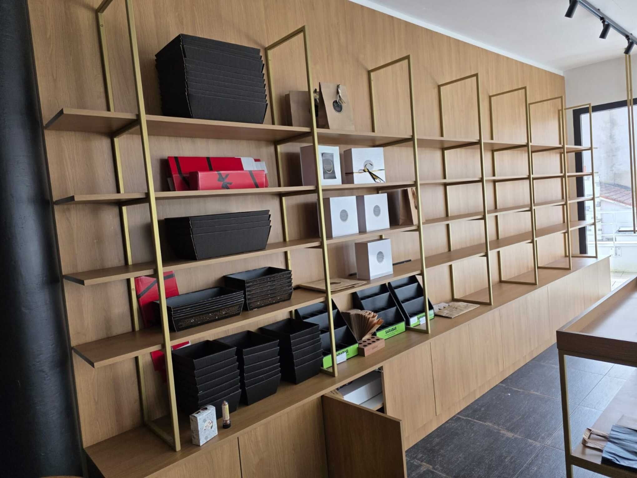 Objets d'art & Curiosités