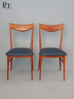 paire de chaises de salle à manger danoises en teck du milieu du siècle, avec assises rembourrées en cuir