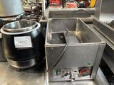 une photo d'une cuisine professionnelle équipée de nombreux appareils