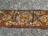 un tapis posé par terre