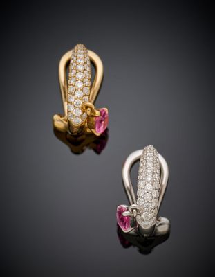 une paire de boucles d'oreilles à clip en diamants et rubis