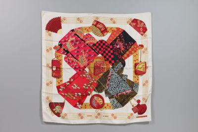 HERMES, Paris. Annie FAIVRE. "Kimonos et Inros". Carré en twill de soi