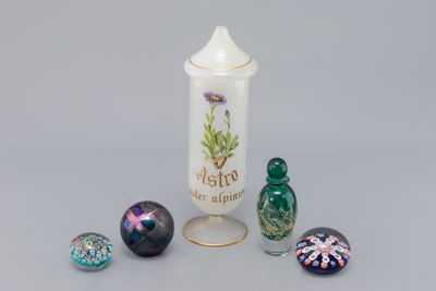 PHOENIX GLASS - Flacon de parfum et son bouchon en verre à d…