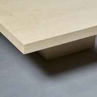 Table basse à piétement et plateau carré en travertin blanc … (photo 4)