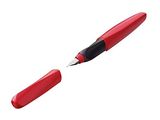 un stylo rouge à pointe noire sur fond blanc
