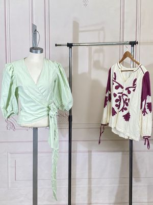 BA&SH et CLAUDIE PIERLOT - Lot comprenant deux blouses en co…