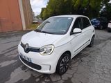 a picture of a white car parked in a parking lot
