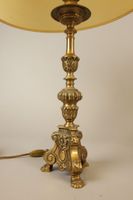 Paire de pique-cierges en bronze reposant sur une base tripo… (photo 3)