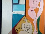 un tableau représentant une femme assise sur une chaise devant une fenêtre