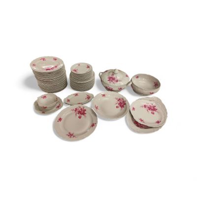 LIMOGES, création P. DESSAGNE : partie de service de table e…