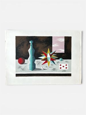 une photo d'un tableau représentant une bouteille et une étoile posées sur une table