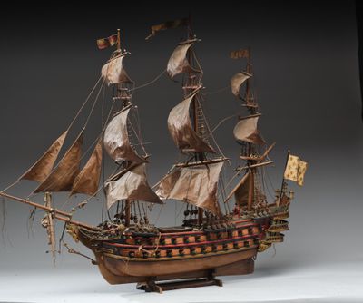 Grande maquette en bois peint polychrome, mouluré et sculpté… - Photo 1