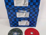 une boîte bleue surmontée d'un disque rouge