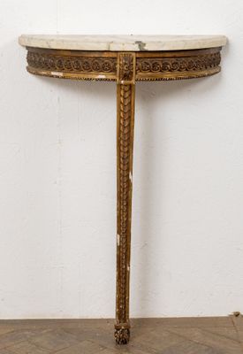 Petite console d'applique en bois sculpté et doré d'une fris…
