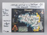 un tableau blanc sur lequel figure une carte et des annotations