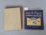deux livres posés l'un à côté de l'autre sur une table