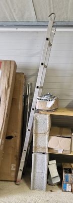 Echelle simple en alu à sept barreaux