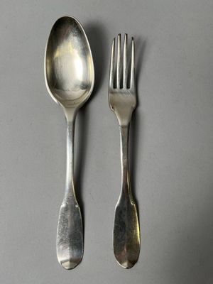 Couvert en argent 1er titre (950°/°°) du modèle uni plat, - Photo 1