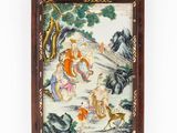 une vieille peinture chinoise accrochée au mur dans un cadre en bois