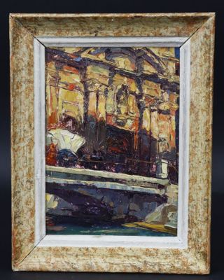 une peinture à l'huile représentant un homme assis sur un banc devant un immeuble