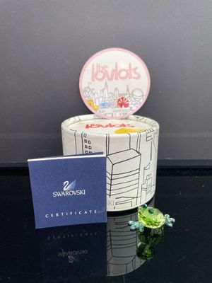 un gâteau sur lequel est représentée une ville