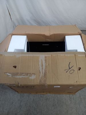 une boîte en carton contenant un ordinateur