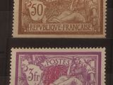 deux timbres français différents représentant une femme et un homme