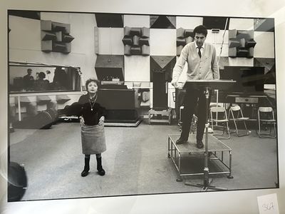 Daniel ANGELI (1943). Edith Piaf et Mikis Théodorakis en stu…