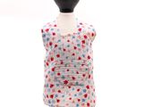 une robe sur un mannequin sur fond blanc