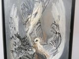une peinture à l'huile représentant un oiseau perché sur un chevalet en bois
