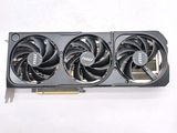 the graphics card has three fan blades on top of it