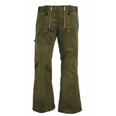 un pantalon vert avec des fermetures éclair sur les côtés