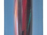 une peinture abstraite représentant un objet rouge et vert sur fond bleu