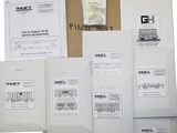 de nombreuses caisses contenant différents types de matériel électrique