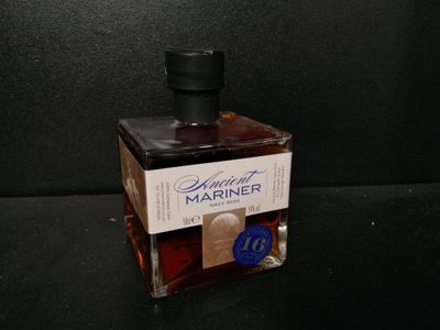 Bouteille de rhum Ancient Mariner Navy Rum 16 ans d'âge 50cl…